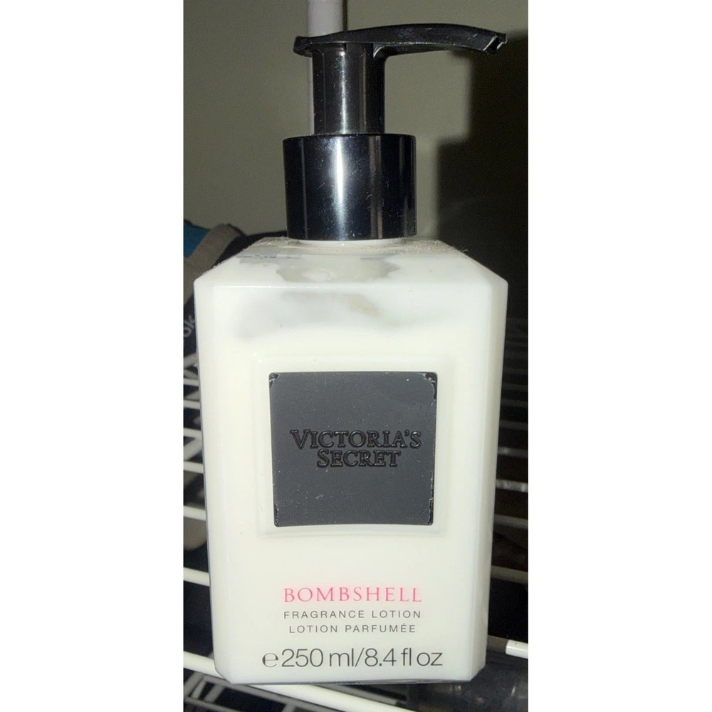Victoria's Secret BOMBSHELL Fragrance Lotion 8.4 fl oz New